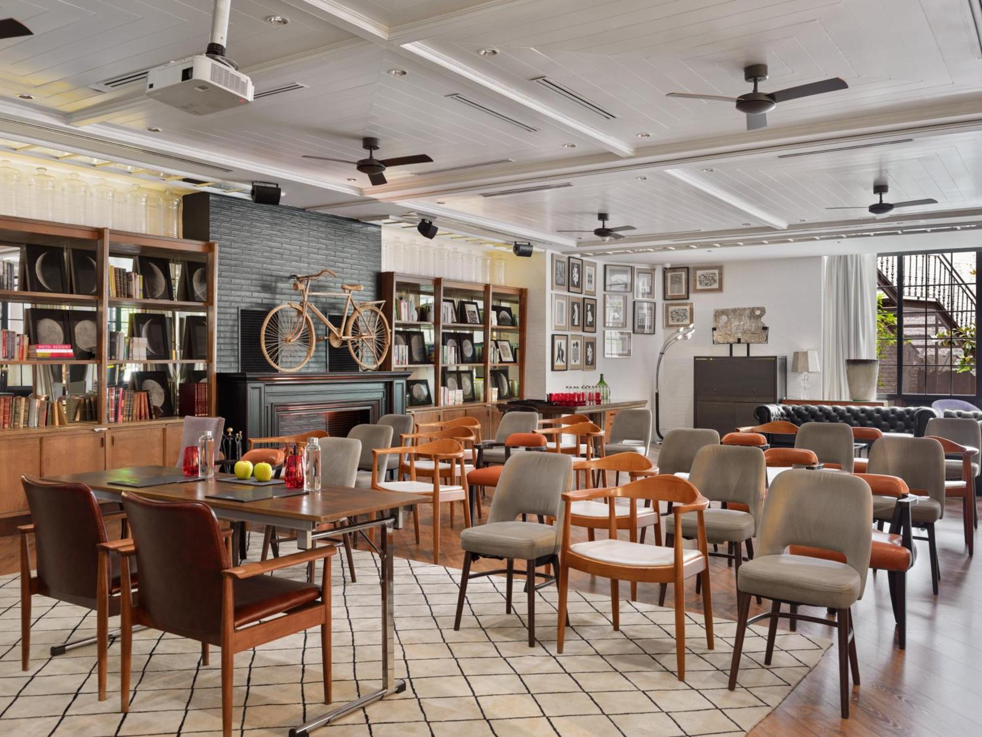 H10 Metropolitan 4* Sup Hotel Barcelona Bagian luar foto