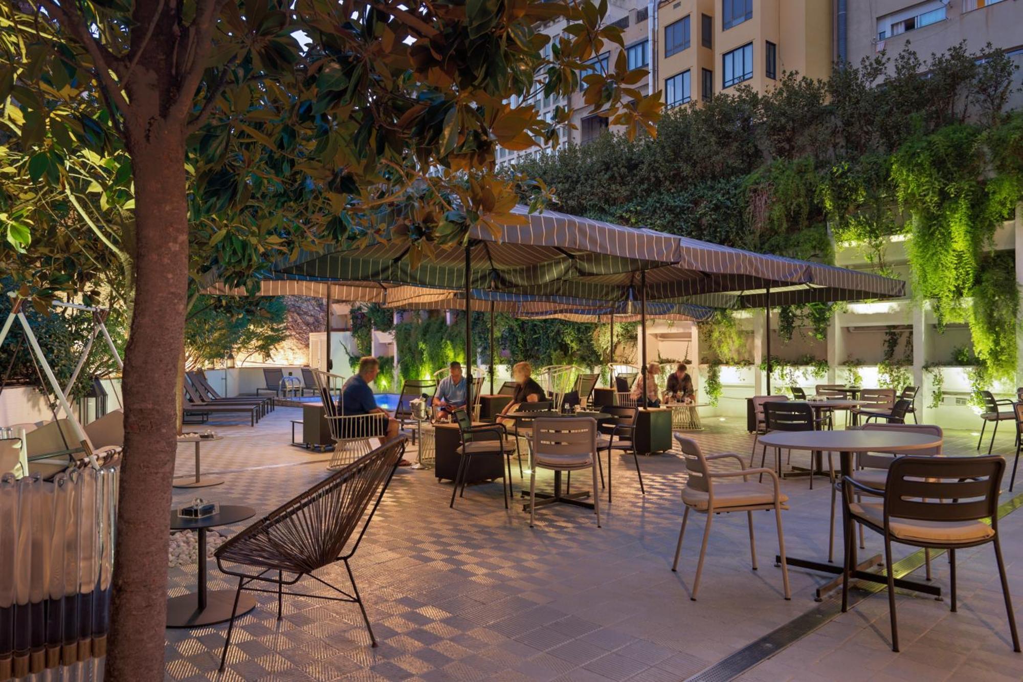 H10 Metropolitan 4* Sup Hotel Barcelona Bagian luar foto